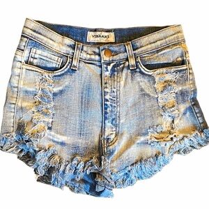 Vibrant m.i.u. distressed raw hem‎ shorts medium